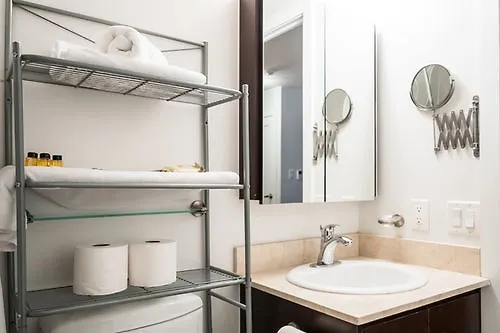 Park Suites Toronto - Element 0*,