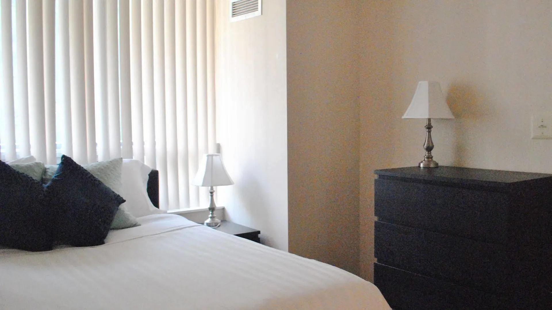 Park Suites Toronto - Element
