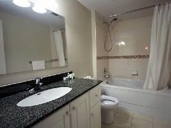 Park Suites Toronto - Element 0*,